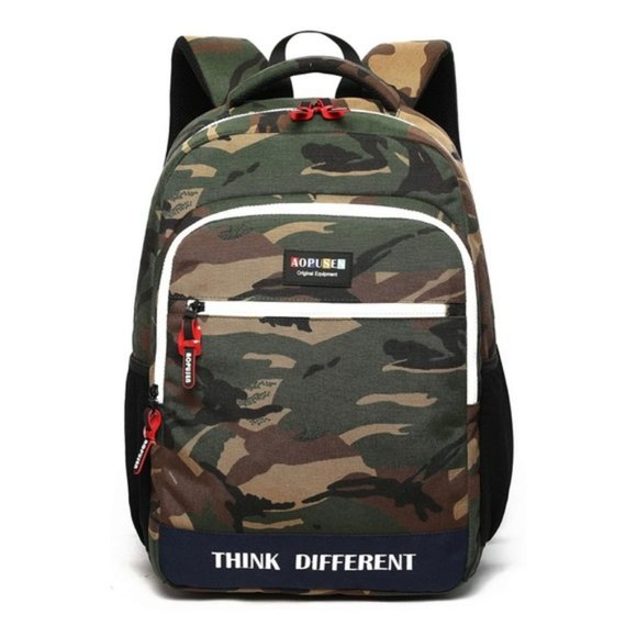 NWT MENS OR WOMENS CAMOFLAUGE BACKPACK - Picture 1 of 7